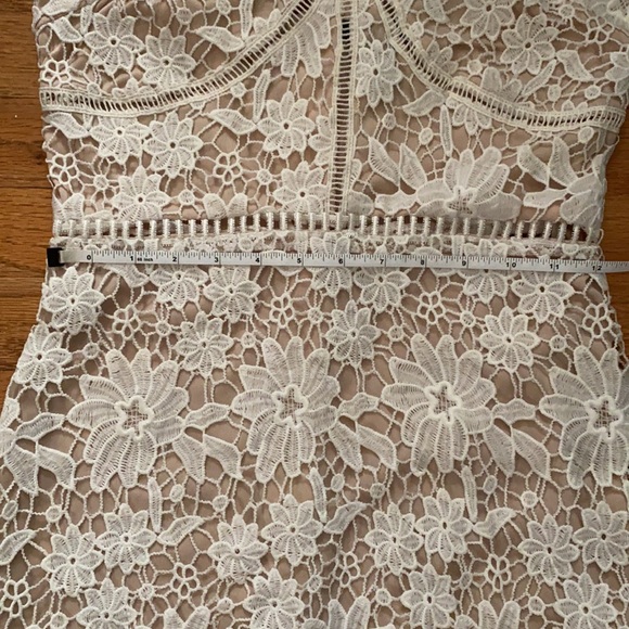 White Lace Dress - Picture 4 of 7